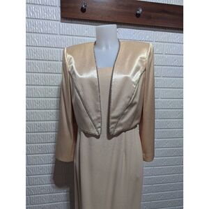 Ever Beauty Women's Peach Sleeveless Satin Long Gown Satin Rhinestone Trim Jacke